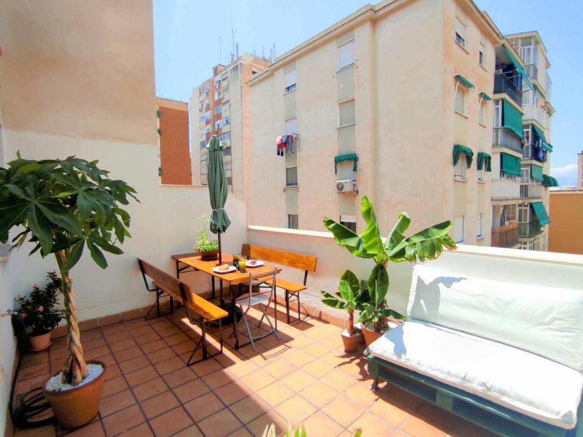 Manuela Nogales Apartments! Málaga Eksteriør billede