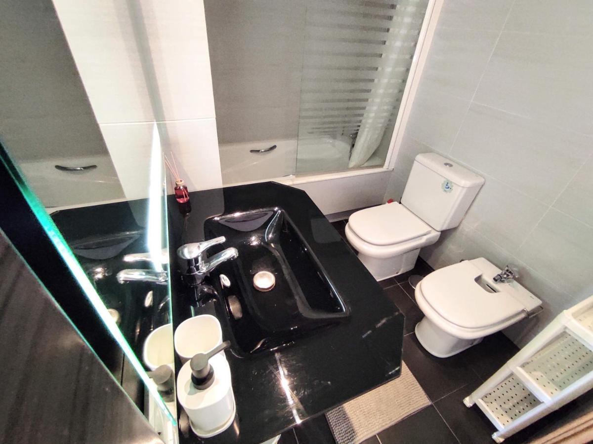 Manuela Nogales Apartments! Málaga Eksteriør billede