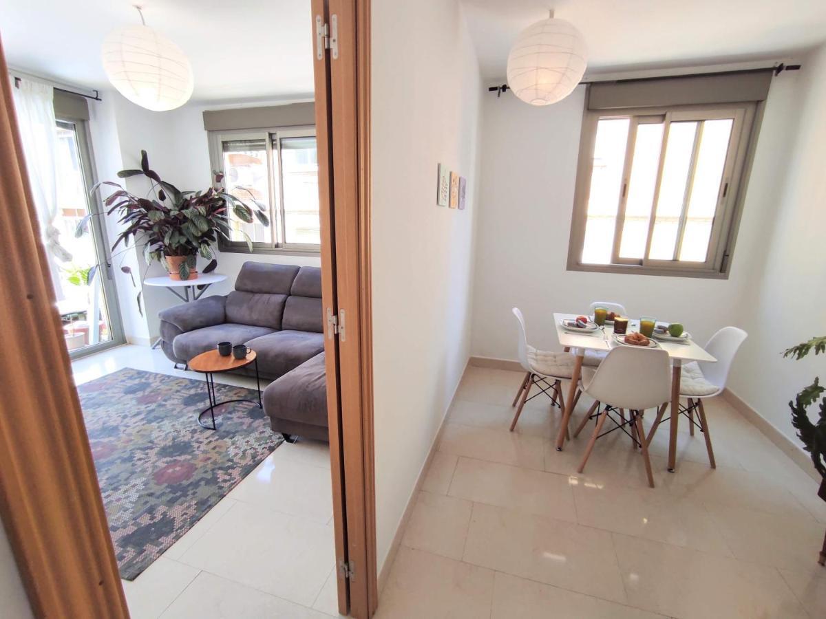 Manuela Nogales Apartments! Málaga Eksteriør billede
