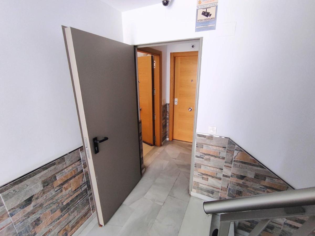 Manuela Nogales Apartments! Málaga Eksteriør billede